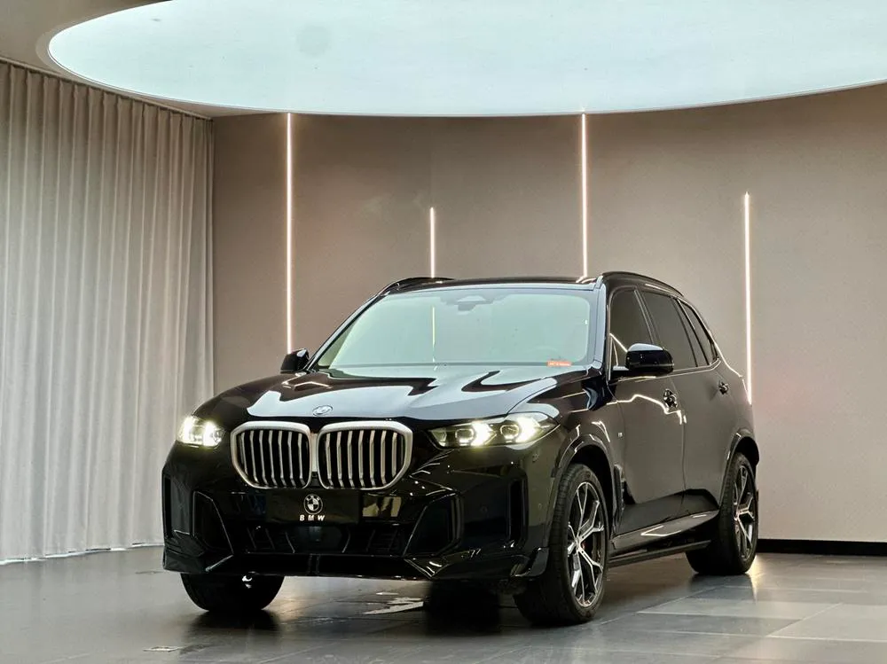 BMW X5 xDrive30Li Prestige Version M Sport, 2026 — фото 1