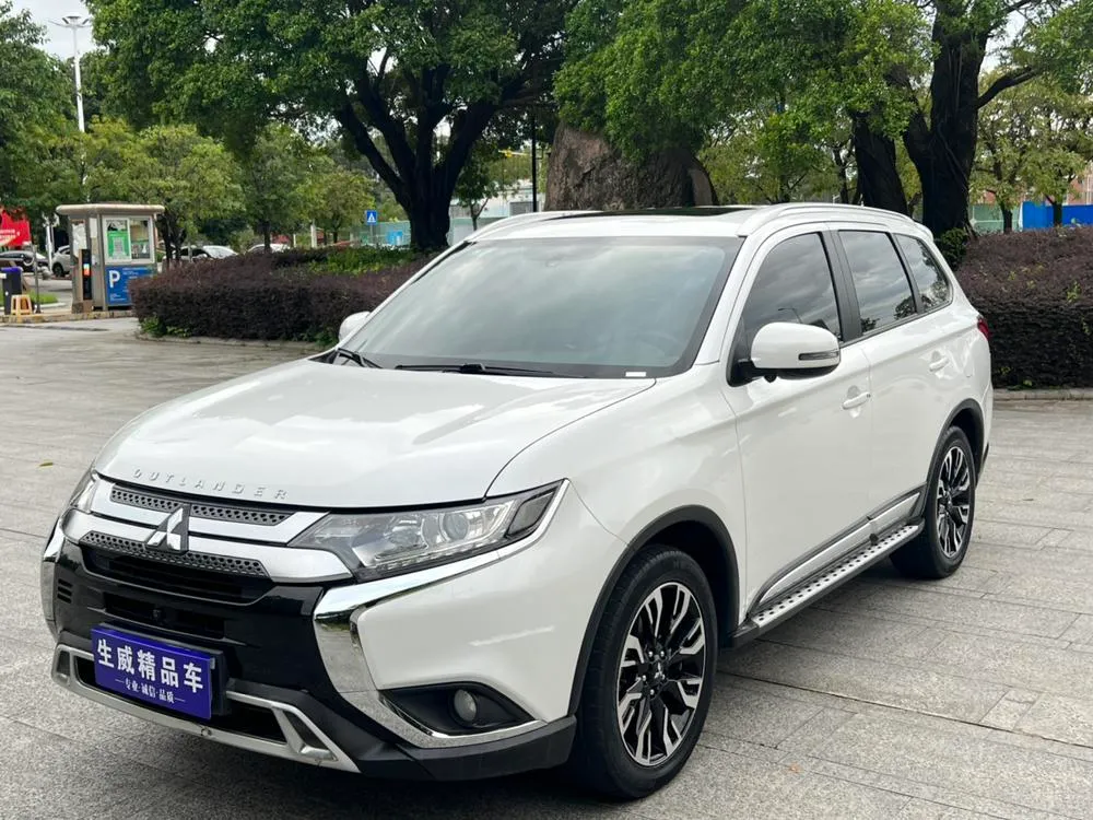 Mitsubishi Outlander, 2021