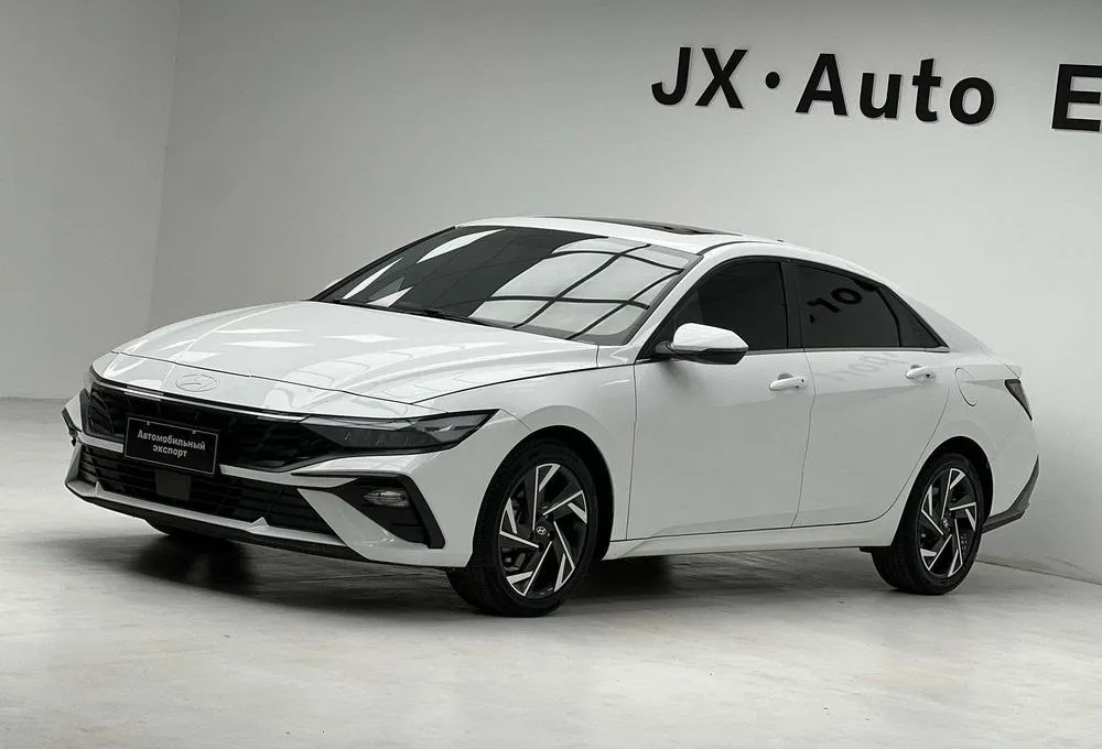 Hyundai Elantra, 2023