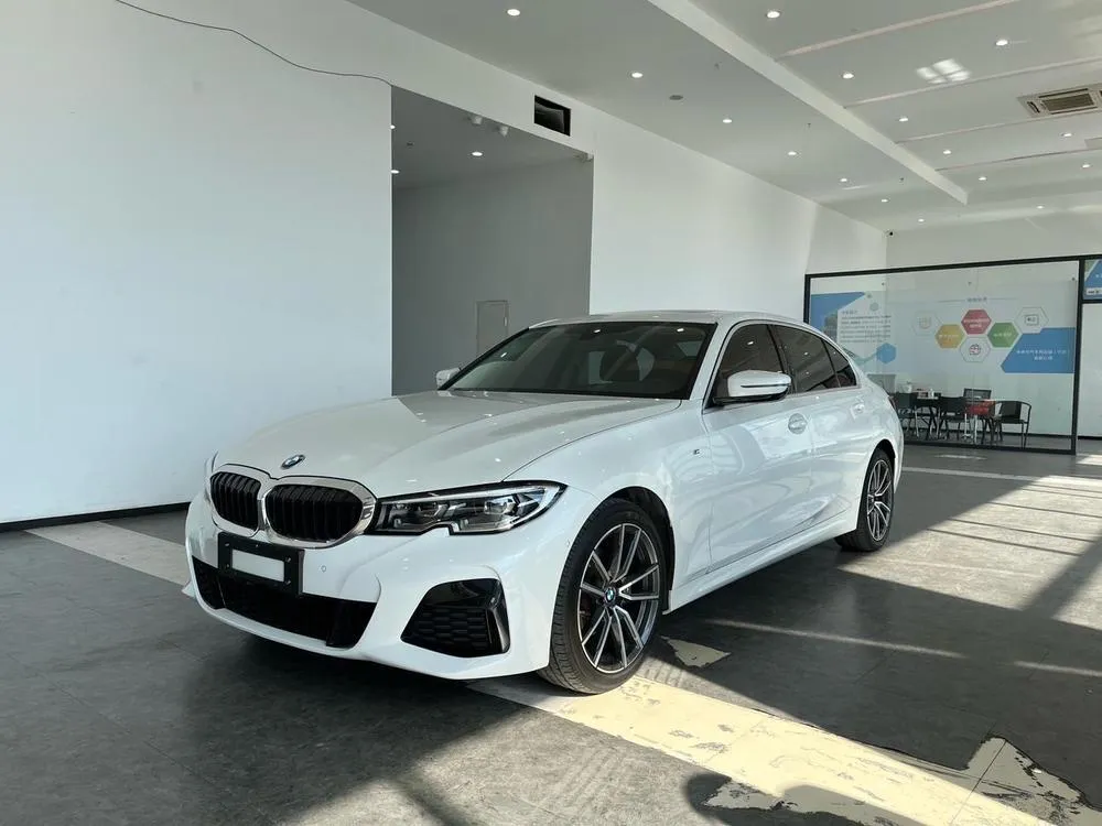 BMW 3-Series, 2020