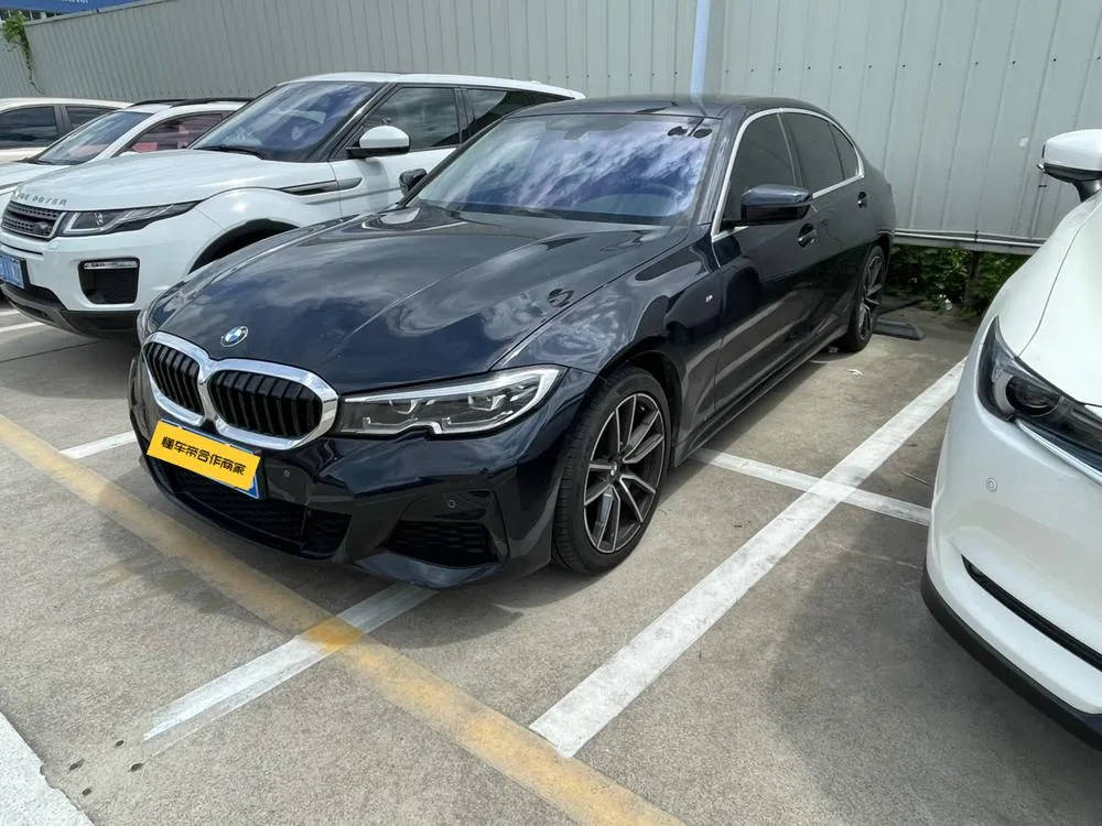 BMW 3-Series, 2022