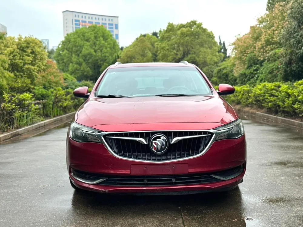 Buick Yuelang 18T Auto Elite Version, 2018 — фото 1