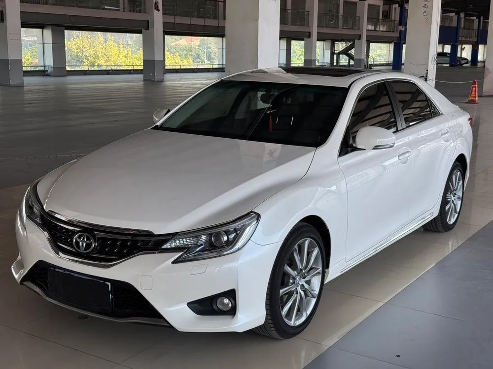 Toyota Reiz, 2013