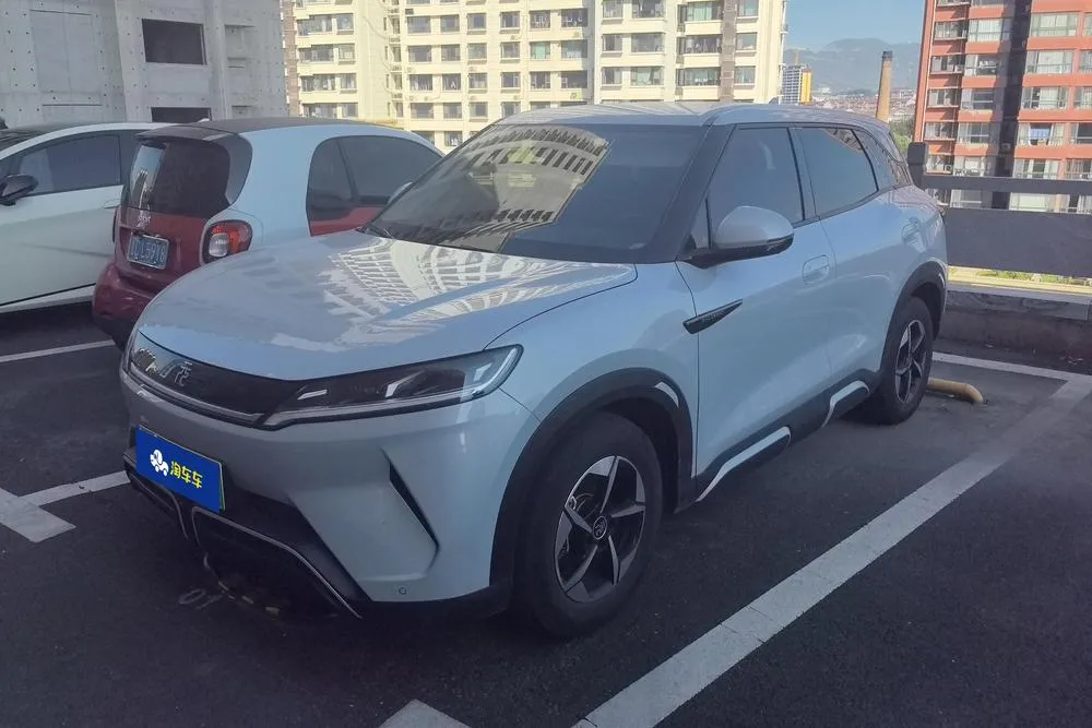 BYD Yuan UP 401KM Leading Version, 2024 — фото 1