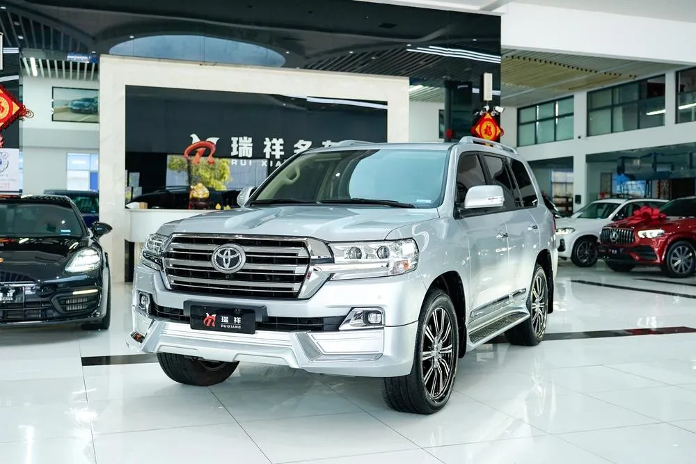 Toyota Land Cruiser (Import), 2020