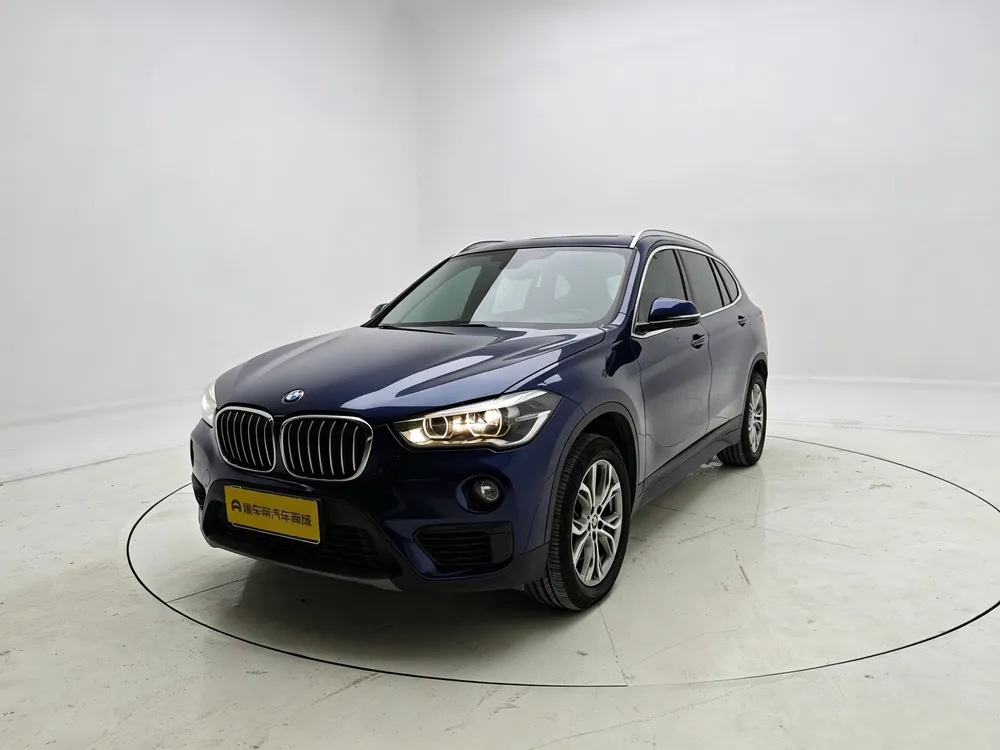 BMW X1 sDrive20Li Leading Version, 2019 — фото 1