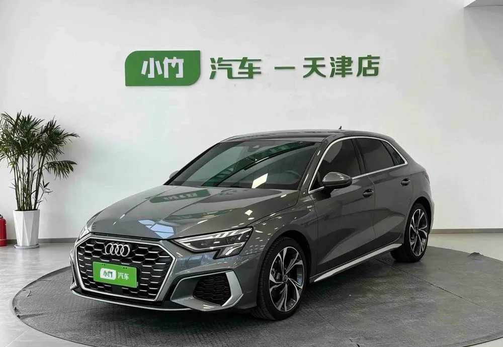 Audi A3 Sportback 35 TFSI Luxury Sport Version, 2022 — фото 1