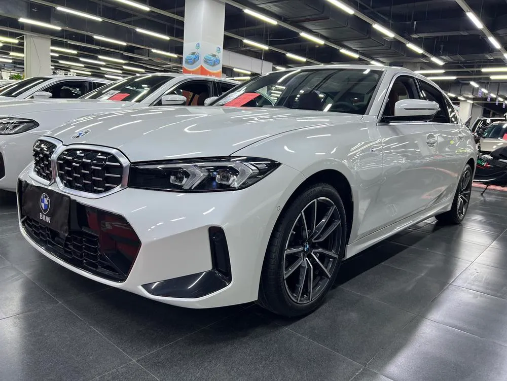 BMW 3-Series, 2025