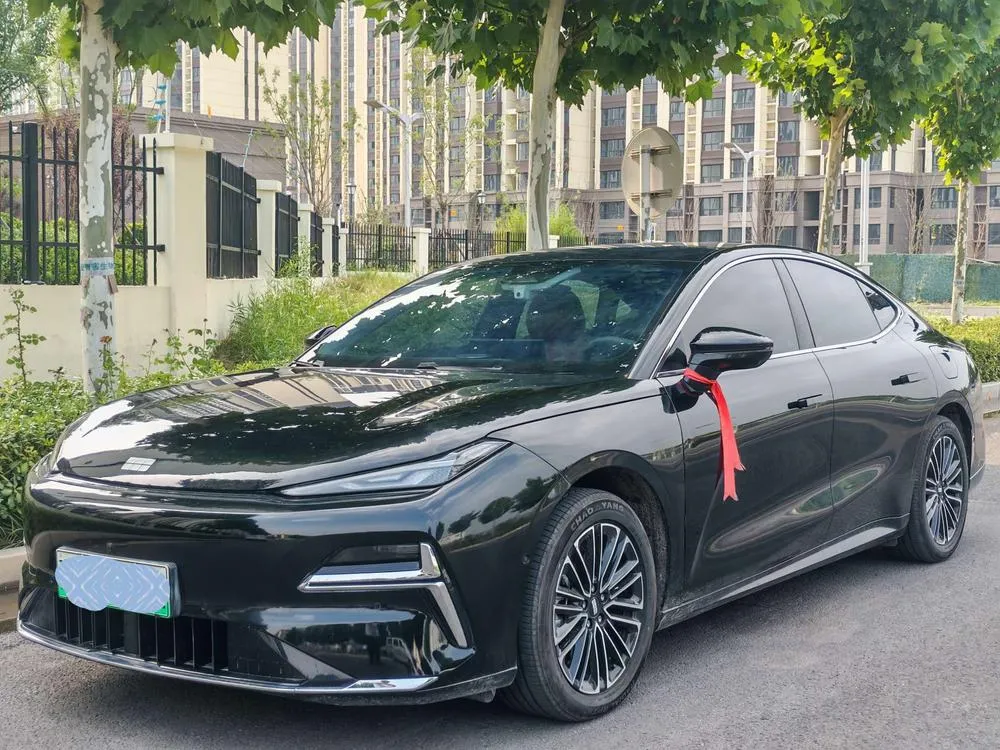 Galaxy Xingyao 8 PHEV, 2025