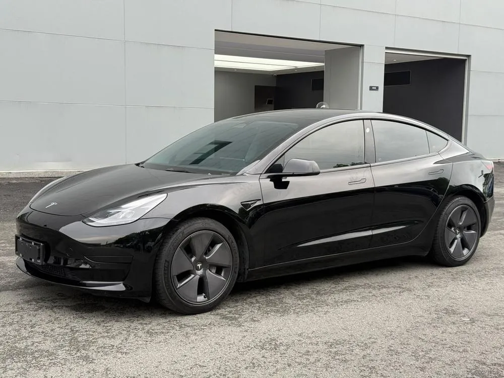 Tesla Model 3, 2021