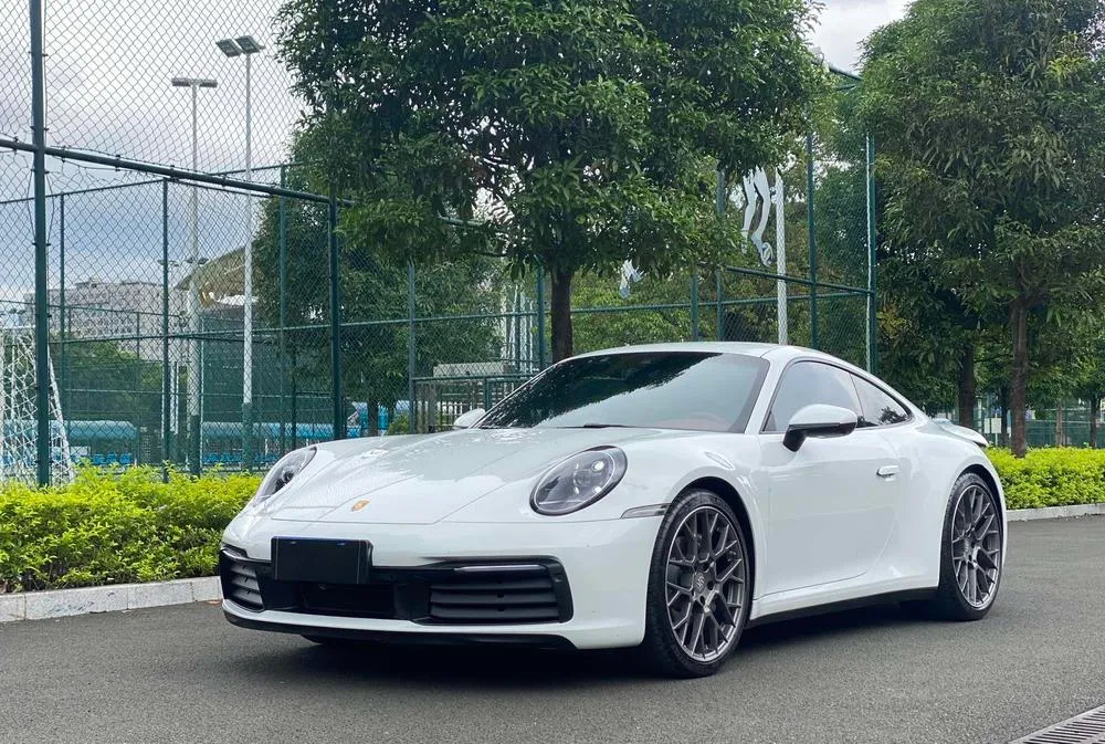 Porsche 911, 2023