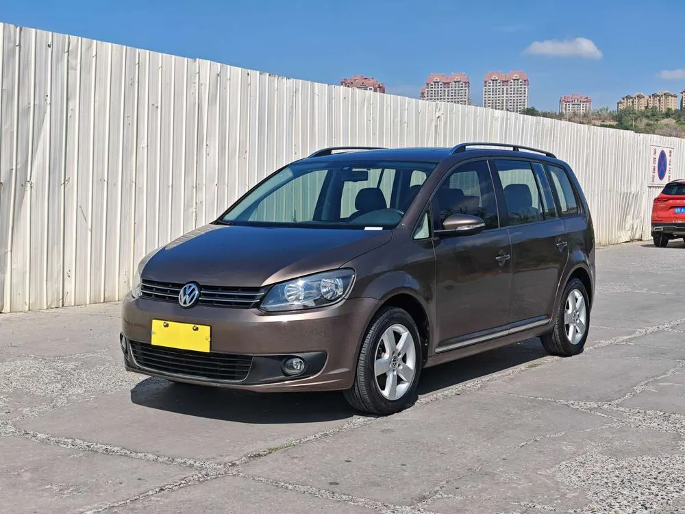 Volkswagen Touran 1.4T Auto Comfort Edition 5 Seater, 2013 — фото 1