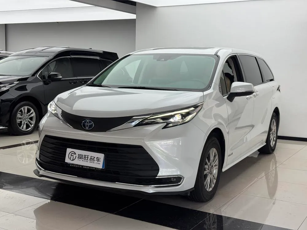 Toyota Sienna Dual Engine 2.5L Comfort Edition, 2023 — фото 1