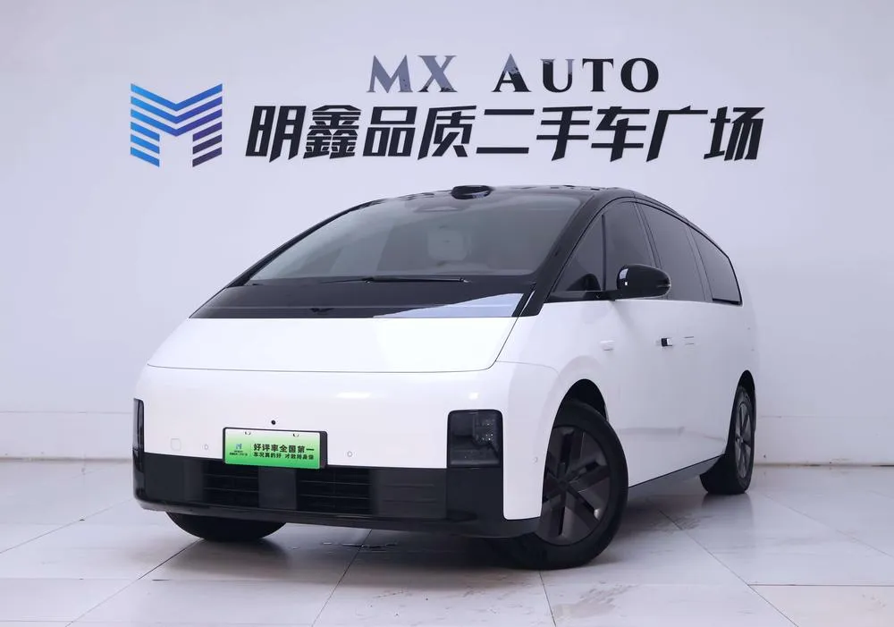 Li Auto MEGA, 2025