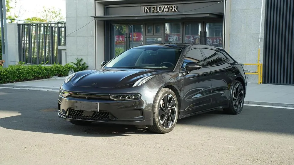 Zeekr 001, 2022