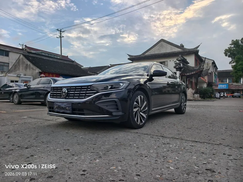 Volkswagen Passat, 2024