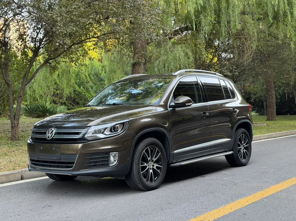 Volkswagen Tiguan 1.8TSI Auto 2WD Luxury Version, 2015 — фото 1