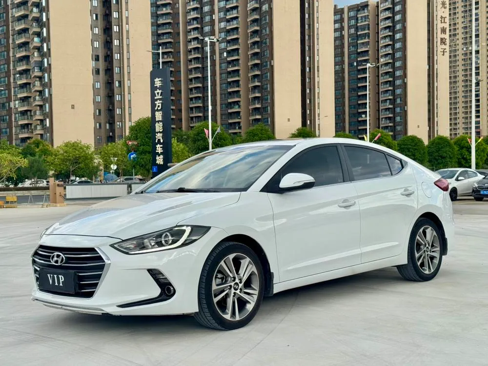 Hyundai Elantra Lingdong, 2016