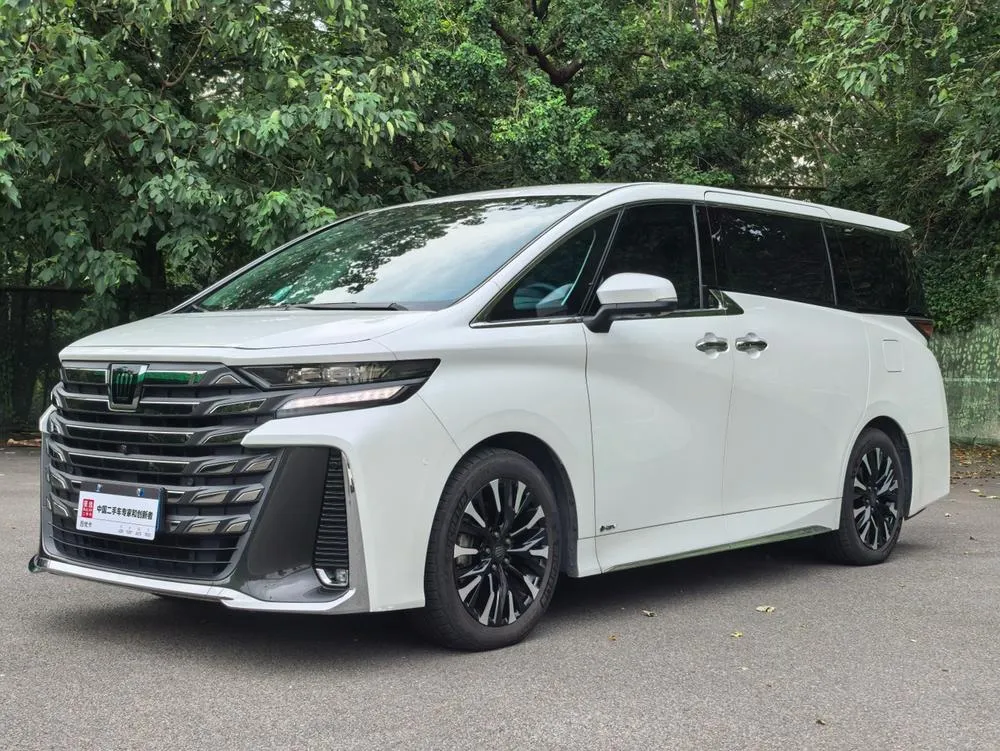 Toyota Vellfire, 2023