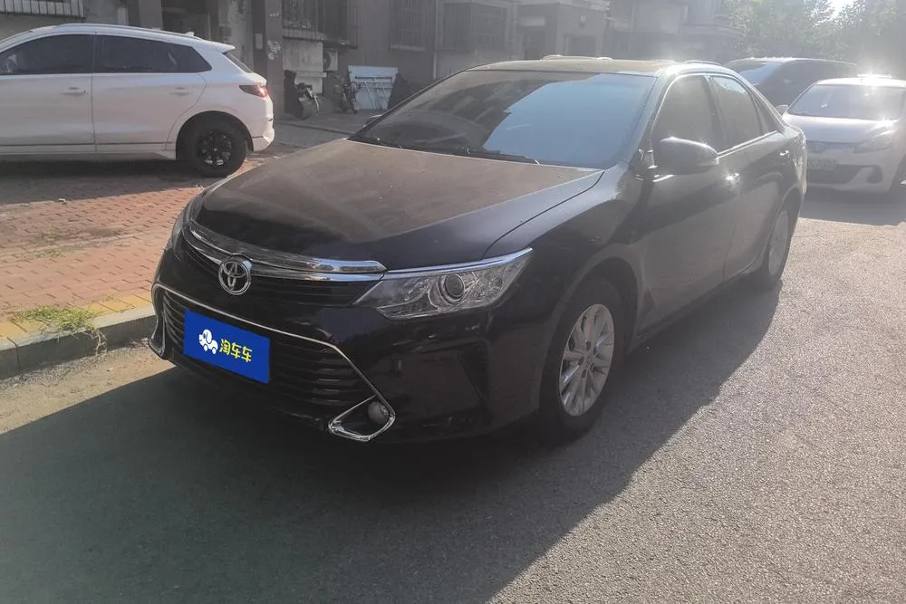 Toyota Camry, 2016