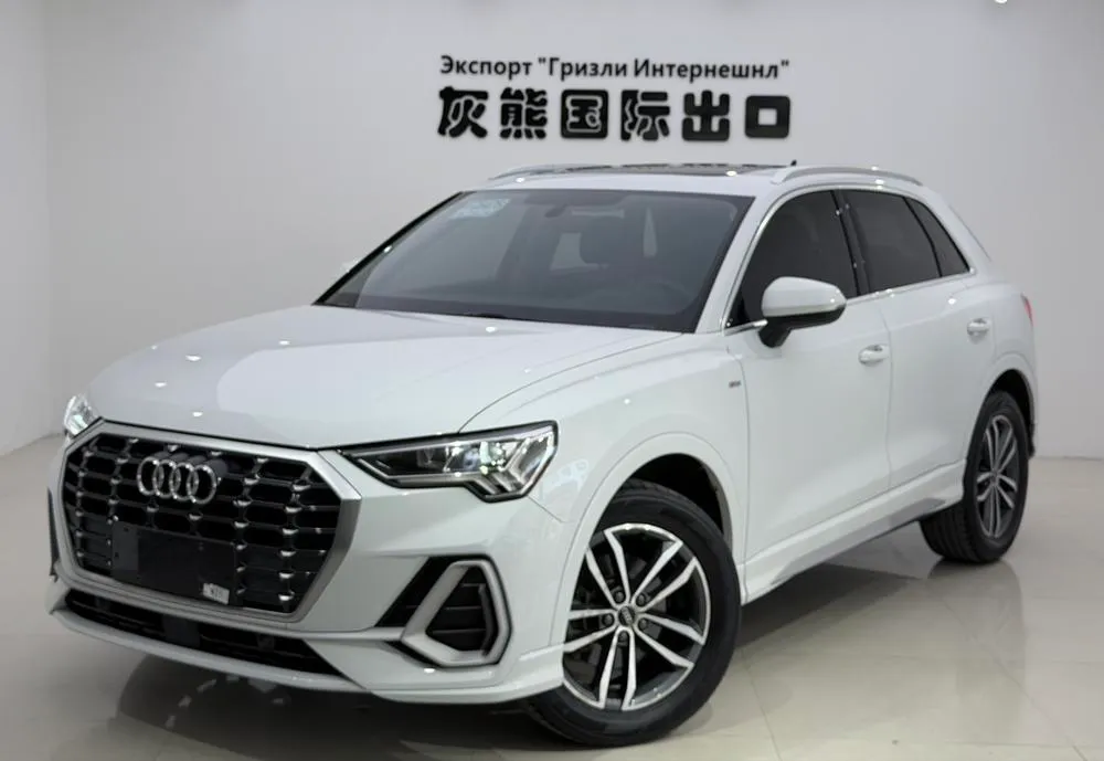 Audi Q3, 2022