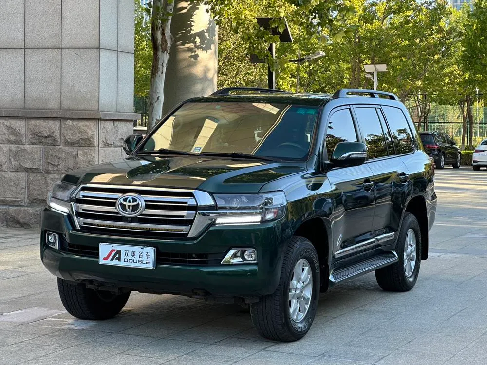 Toyota Land Cruiser 4.7L Auto VX, 2010 — фото 1
