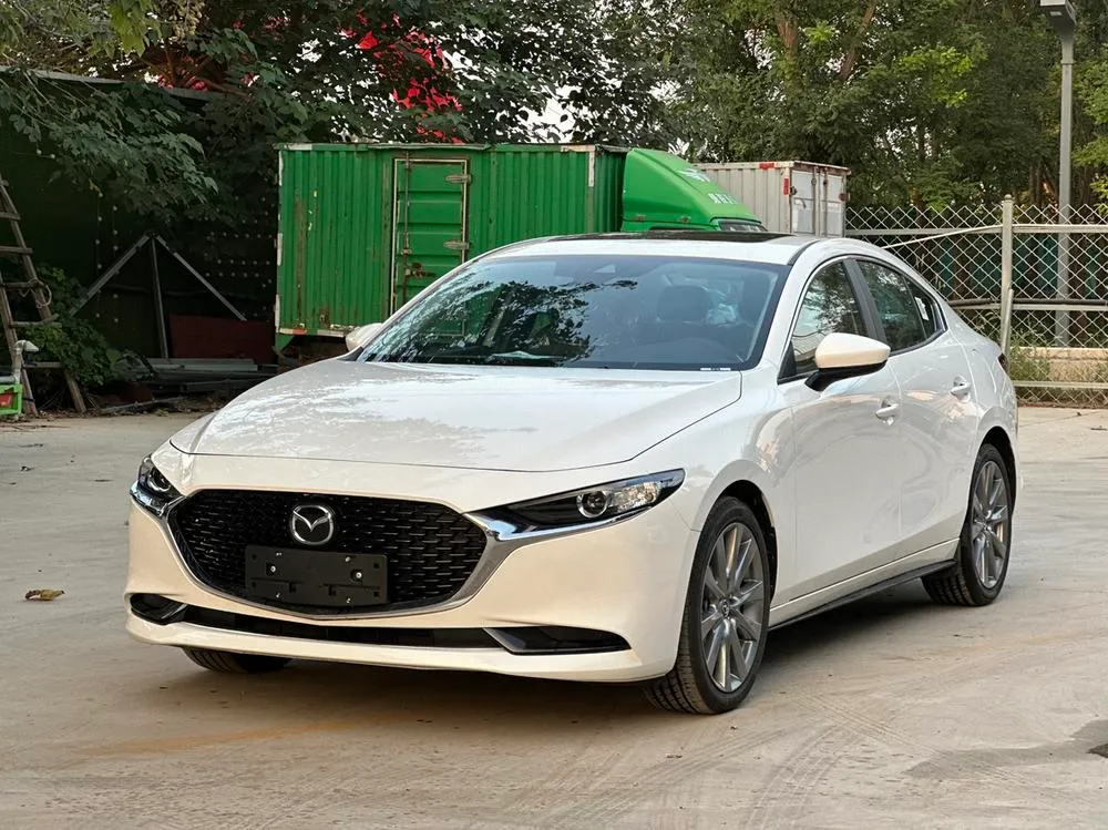 Mazda 3 Axela, 2023