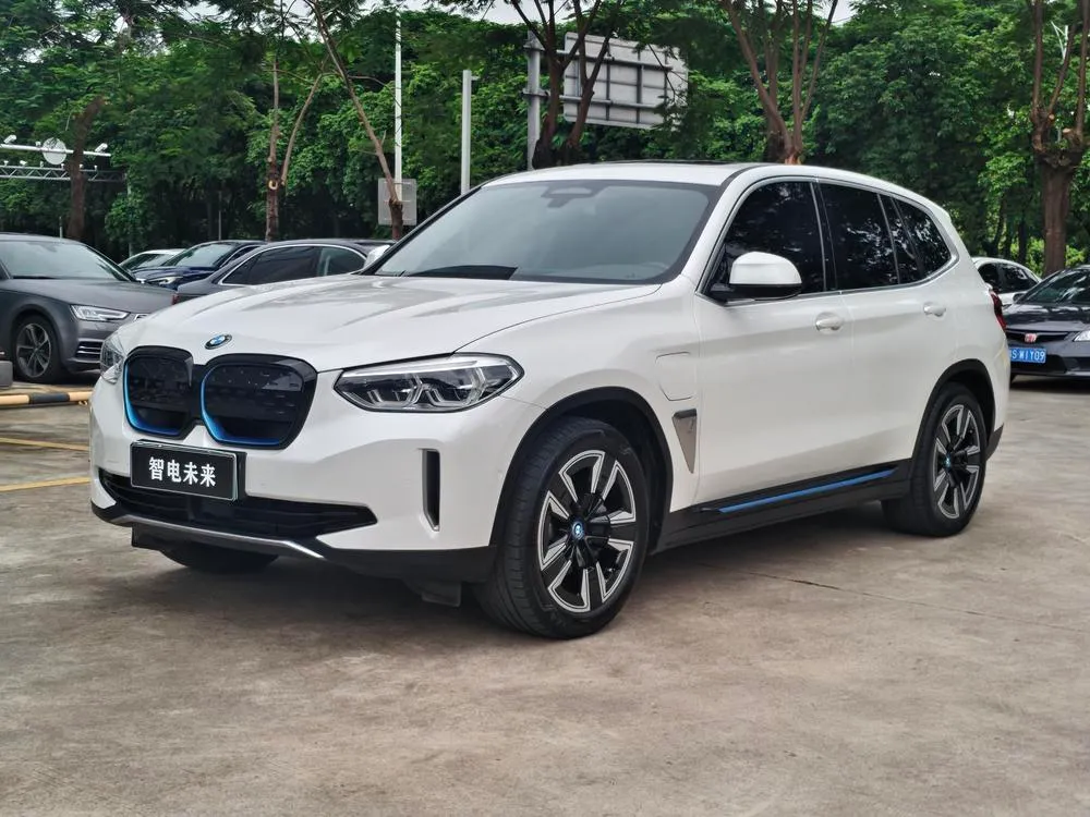 BMW iX3, 2021