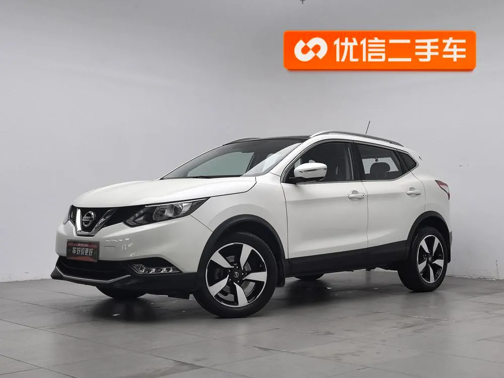 Nissan Qashqai 2.0L CVT Luxury Edition, 2016 — фото 1