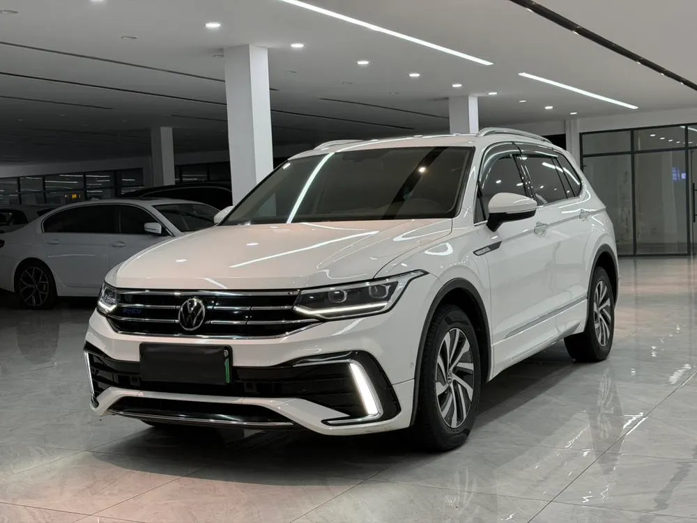 Volkswagen Tiguan L PHEV 430PHEV PHEV Hybrid Premium Edition, 2022 — фото 1