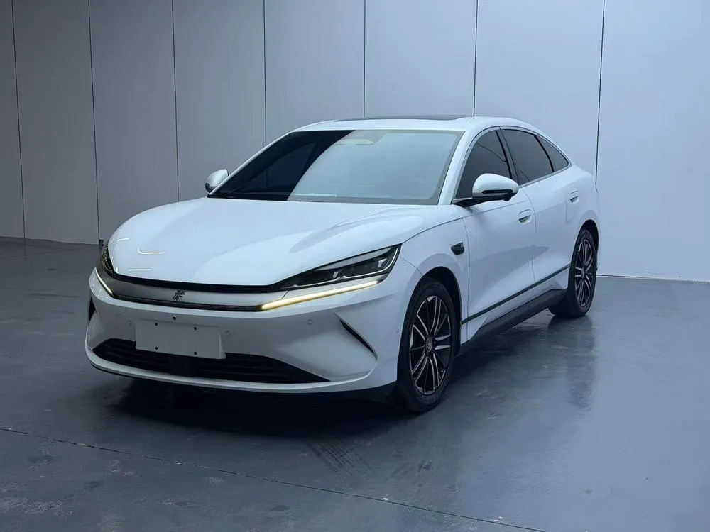 BYD Qin L EV, 2025