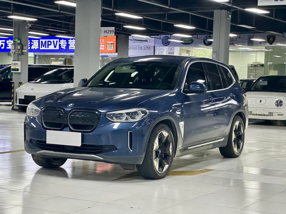 BMW iX3, 2021