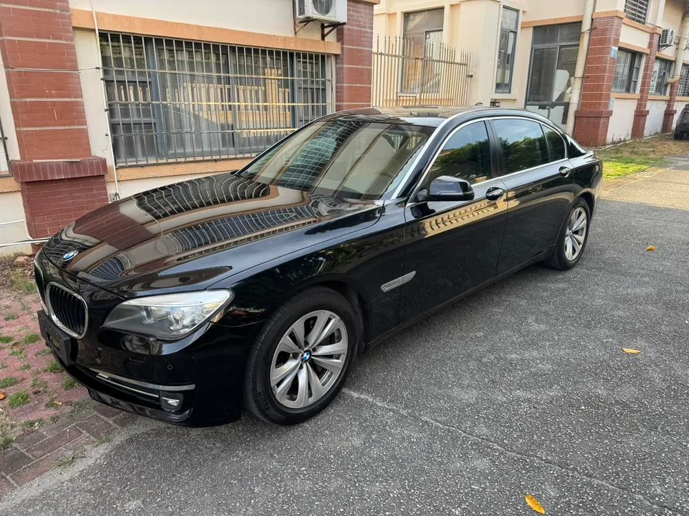 BMW 7-Series, 2013