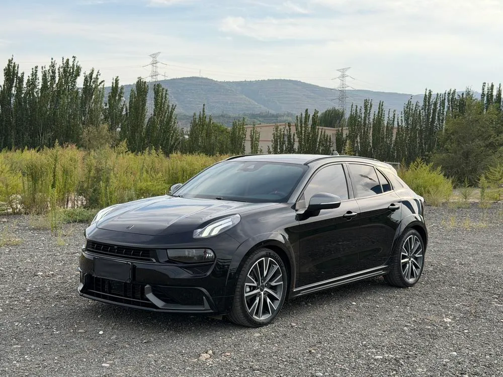 Lynk & Co 02 Hatchback, 2021
