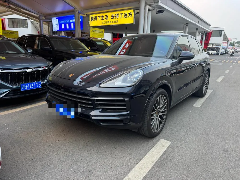 Porsche Cayenne, 2023