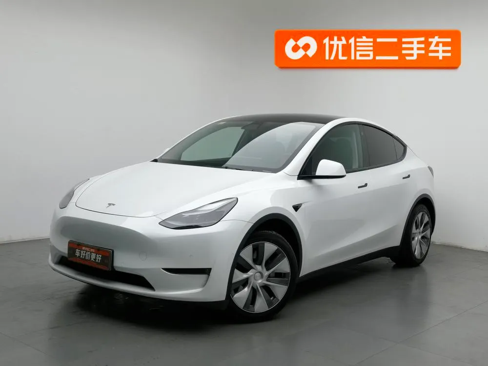 Tesla Model Y, 2021