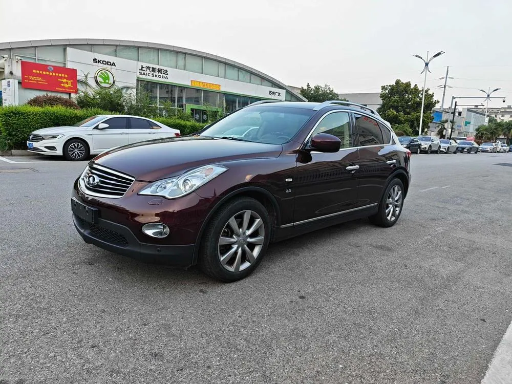Infiniti QX50 (Import), 2013