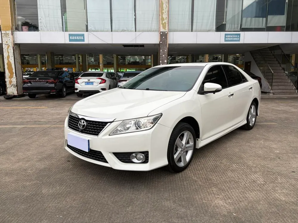 Toyota Camry, 2012