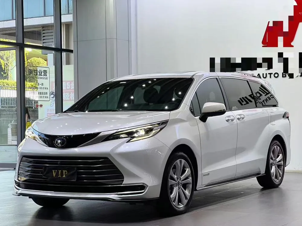 Toyota Sienna, 2023
