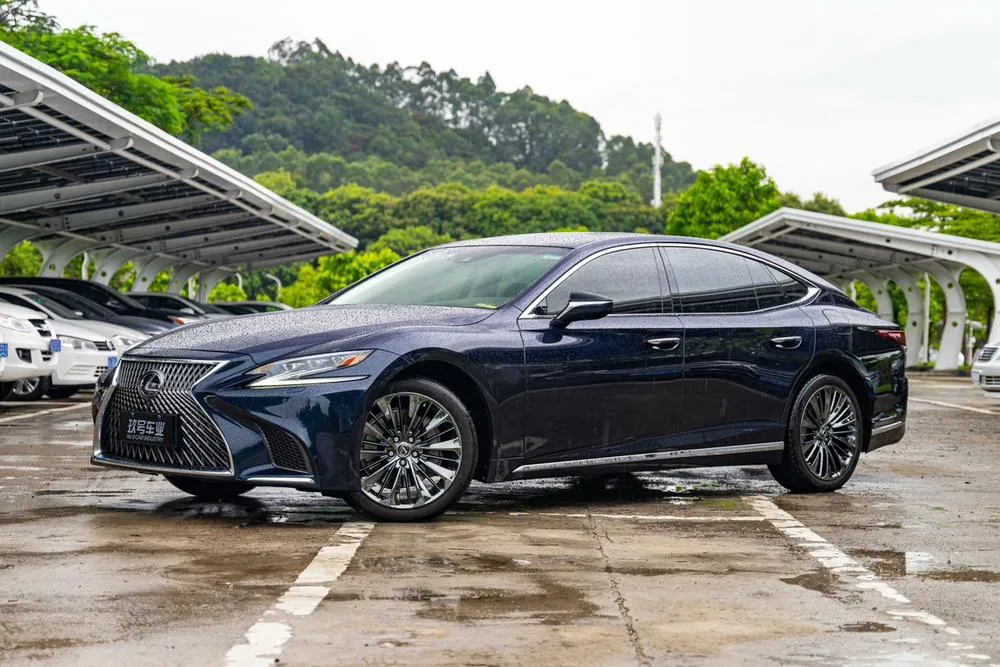 Lexus LS, 2020