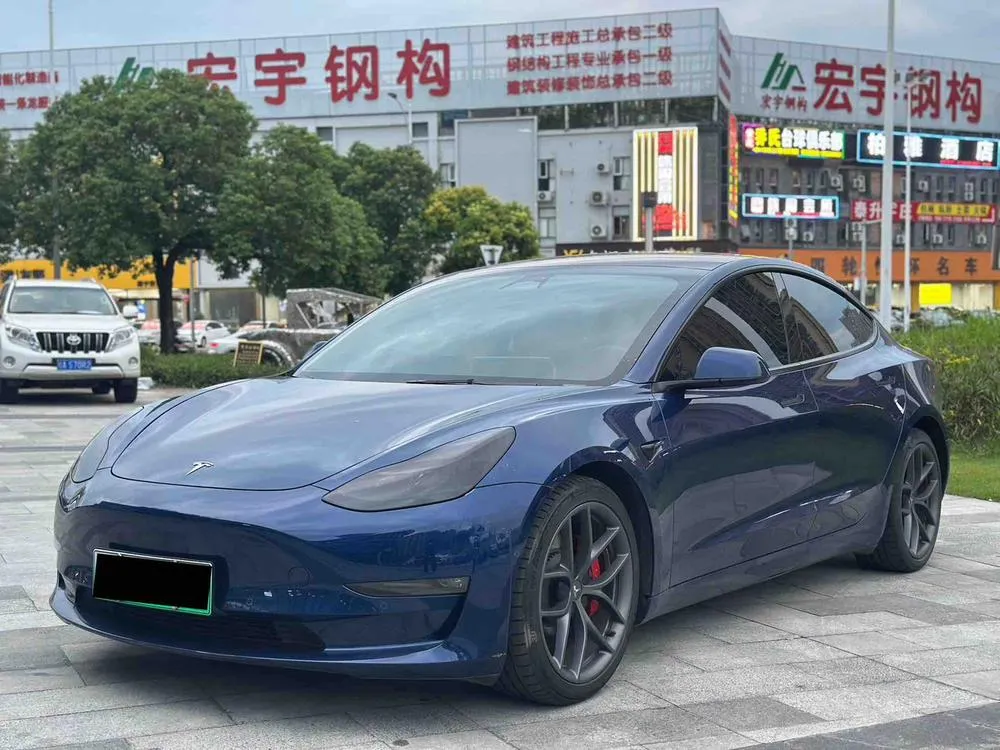 Tesla Model 3, 2022