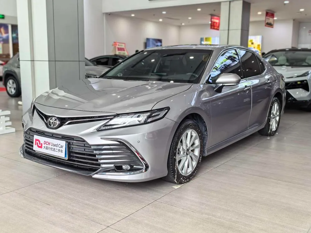 Toyota Camry 2.0G Luxury Edition, 2023 — фото 1