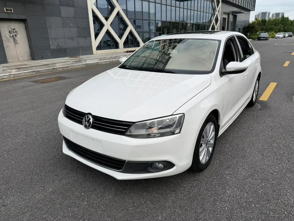 Volkswagen Sagitar, 2014