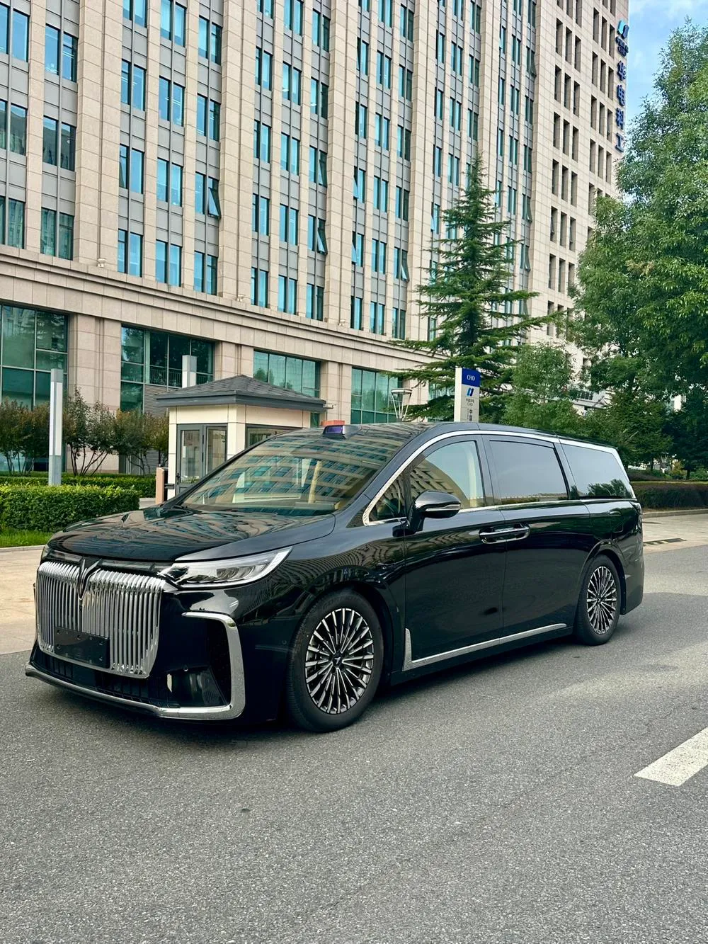 Voyah Dreamer PHEV, 2026