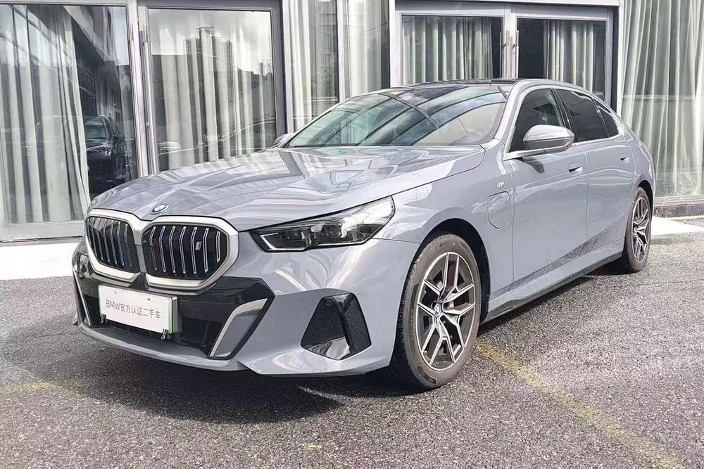 BMW i5, 2024