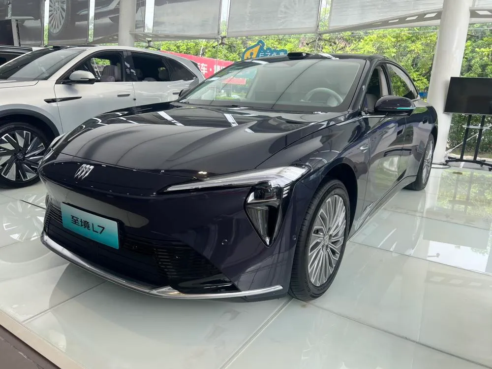Buick Zhijing L7, 2026