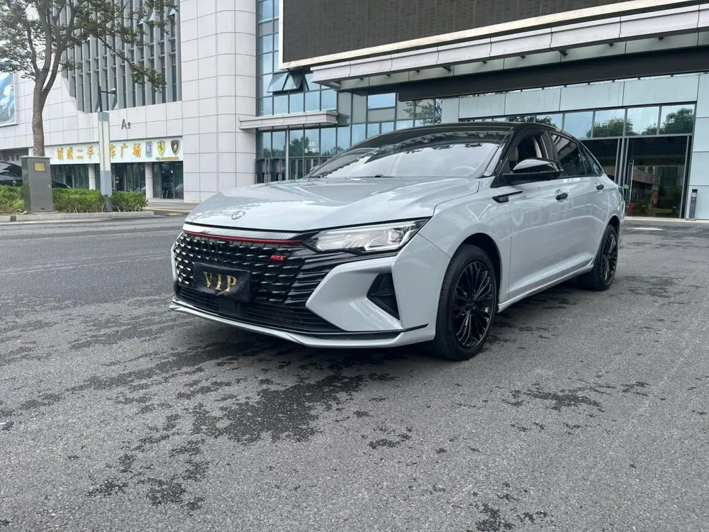 Dongfeng Fengshen Yixuan MAX, 2023