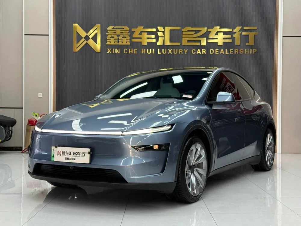 Tesla Model Y, 2025