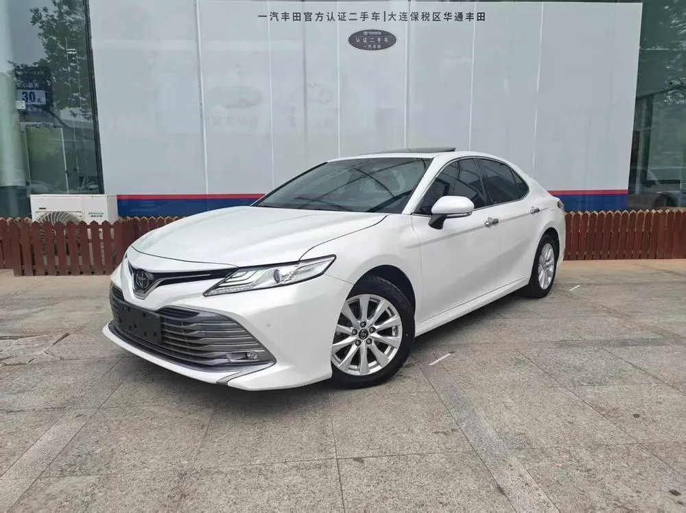 Toyota Camry, 2019