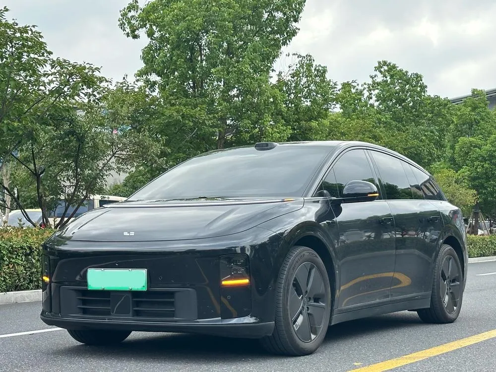 Li Auto Li i6, 2025